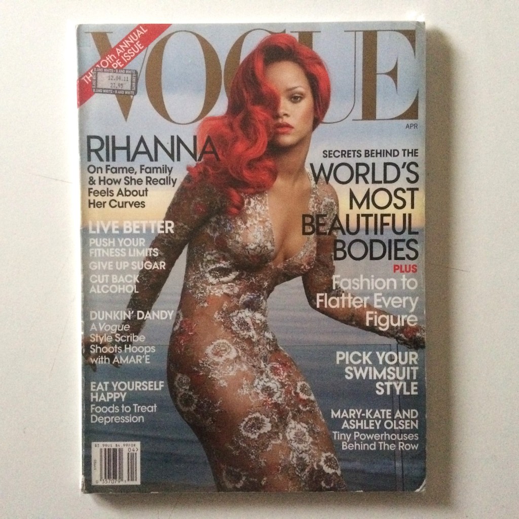 RIHANNA REVISTA VOGUE IMPORTADA COMPLETA