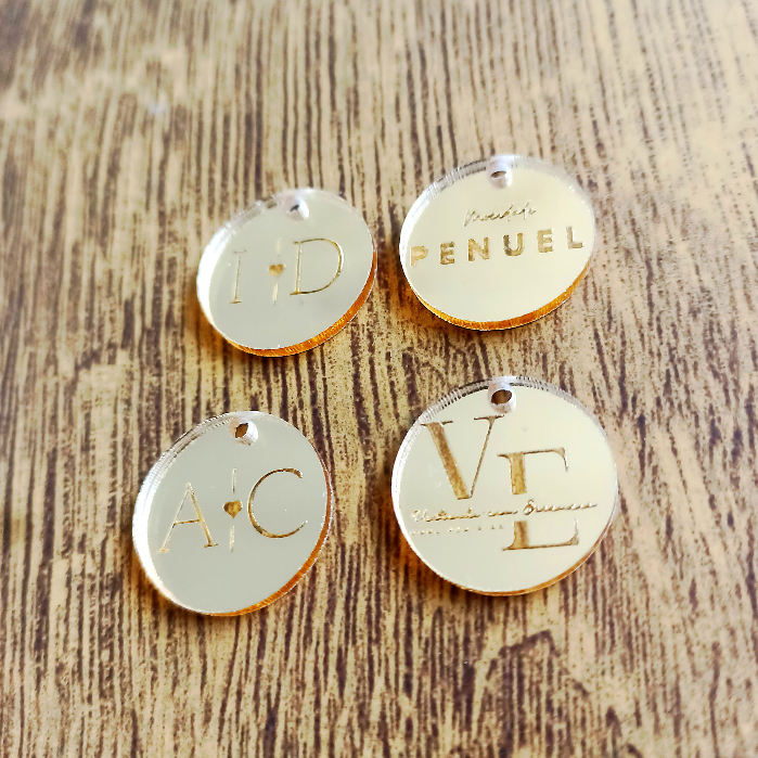 Kit Tag Acrílico Espelhado Personalizado 2cm com Furo Lembrancinha Artesanato Brindes Casamento