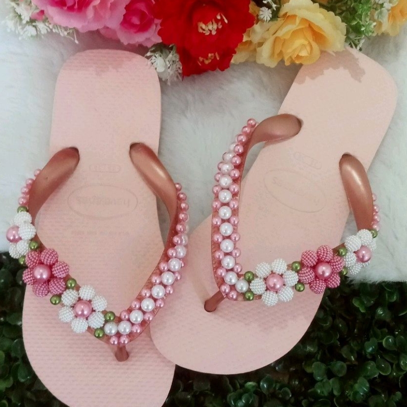 Sandalia feminina decorada com perolas Rosa ballet