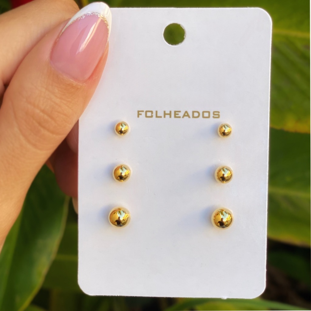 Cartela com 3 Pares Brincos de Bolinha Folheados a Ouro Primeiro Segundo e Terceiro Furos em Oferta na Shopee