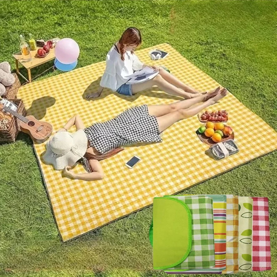 Tapete Piquenique Portátil Dobrável 180X180cm Impermeavel À Prova De Umidade Prático Fácil Transporte Para Praia Camping