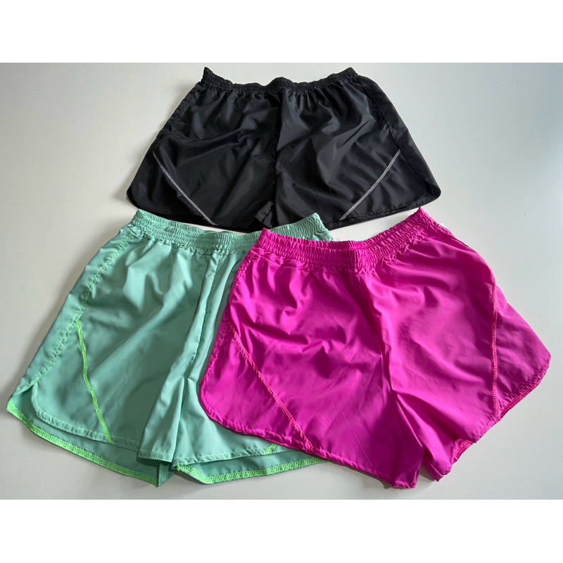 Kit 3 Shorts de Tectel Feminino Decorado com Elástico no Cós Confortável Treino Academia Corrida