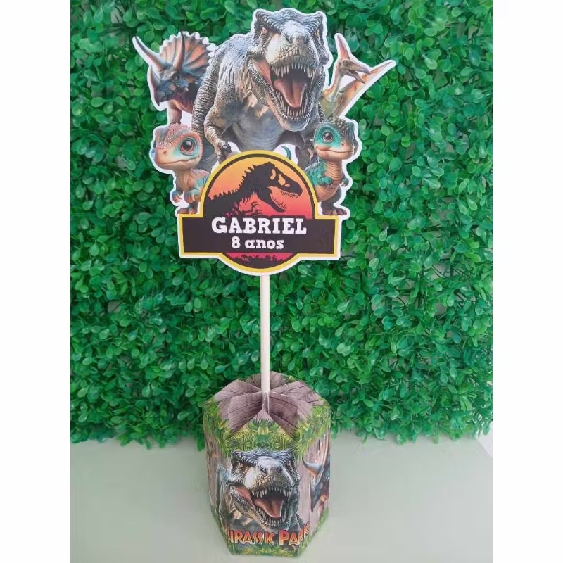 CENTRO DE MESA JURASSIC PARK DINOSSAURO ( PEGUE E MONTE ) personalizados de festa dinossauro lembrancinha de aniversario
