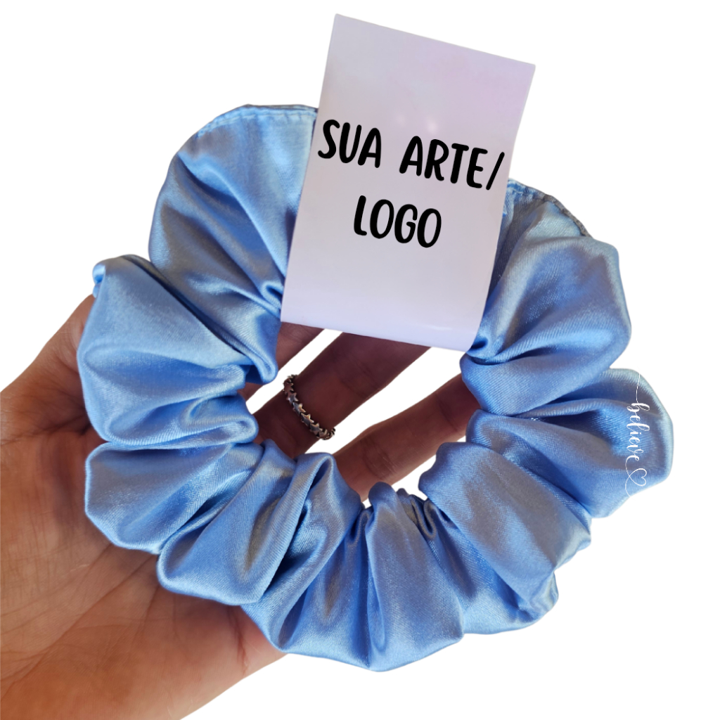 Xuxinha scrunchie de cetim com tag personalizada/Lembrancinha Personalizada/ Xuxa rabicó personalizado em Oferta na Shopee