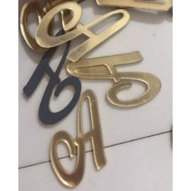 10 Letras em Acrílico Espelhado 2cm de altura