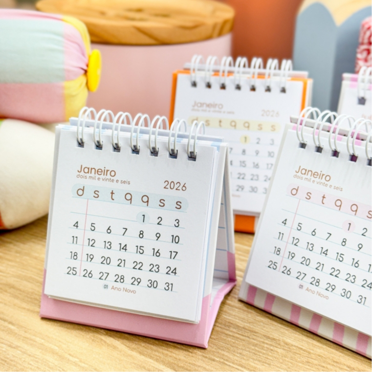 Mini Calendário de Mesa 2026 Personalizado | Papelaria Criativa Fofa