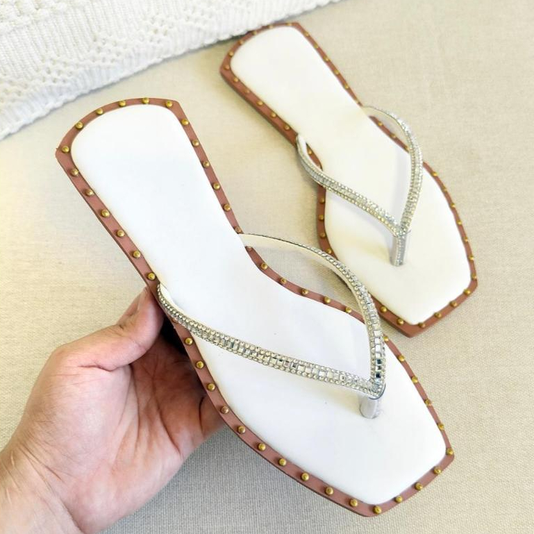 Sandalia Chinelo Feminino Rasteira Moda luxo Rasteirinha Feminina Macia Leve Confortável Lançamento