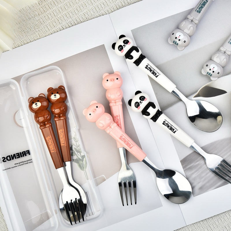 Kit Talher 2 peças Infantil C/ Estojo Aço Inox Colher Garfo Talheres vários modelos em Oferta na Shopee