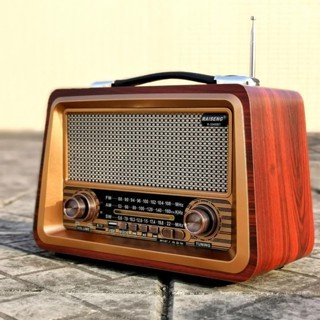 Rádio Portátil Vintage Retro Recarregável Trilha Sonora com Estilo em AM/FM/Card/PenDrive GT-2066
