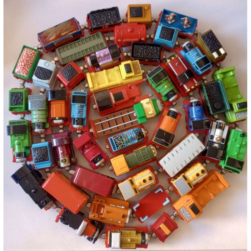 Miniatura Coleção Trem Thomas e Amigos Original Metal Diecast Engate Magnético Presente Crianças/Colecionadores Raridade