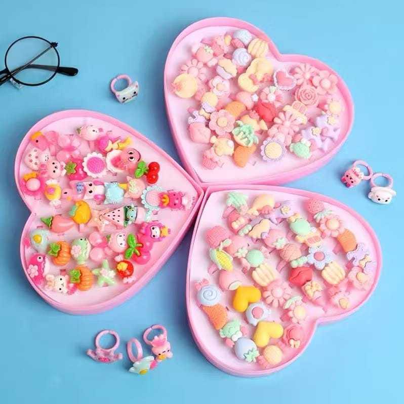 Kit 36 Anel Colorido Infantil Menina de Plástico Com Estojo de Coração Presente Lembrancinha Festa
