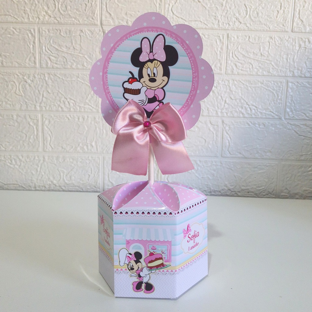 Enfeite de mesa aniversário - CONFEITARIA DA MINNIE CONFEITEIRA - Centro de mesa personalizados LEMBRANCINHAS PARA FESTA
