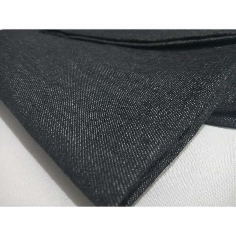 1 Quilo retalho JEANS PRETO COM ELASTANO com leves defeitos p/ fazer calças, bermudas e artesanato rendimento de 1.60m
