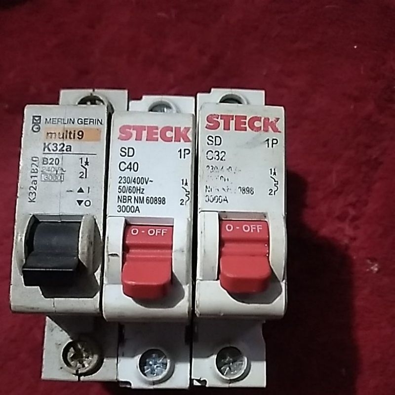 disjuntor steck c32 e c40 e merlin gerin b20