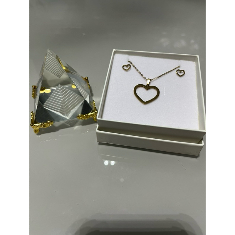 Kit Colar e Brincos Feminino – Aço Inoxidável Antialérgico dourado - coração