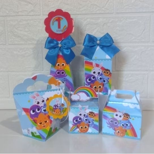 kit clássico de caixinhas personalizada para lembrancinhas de festas de aniversário tema bolo fofo, leia a descrição.