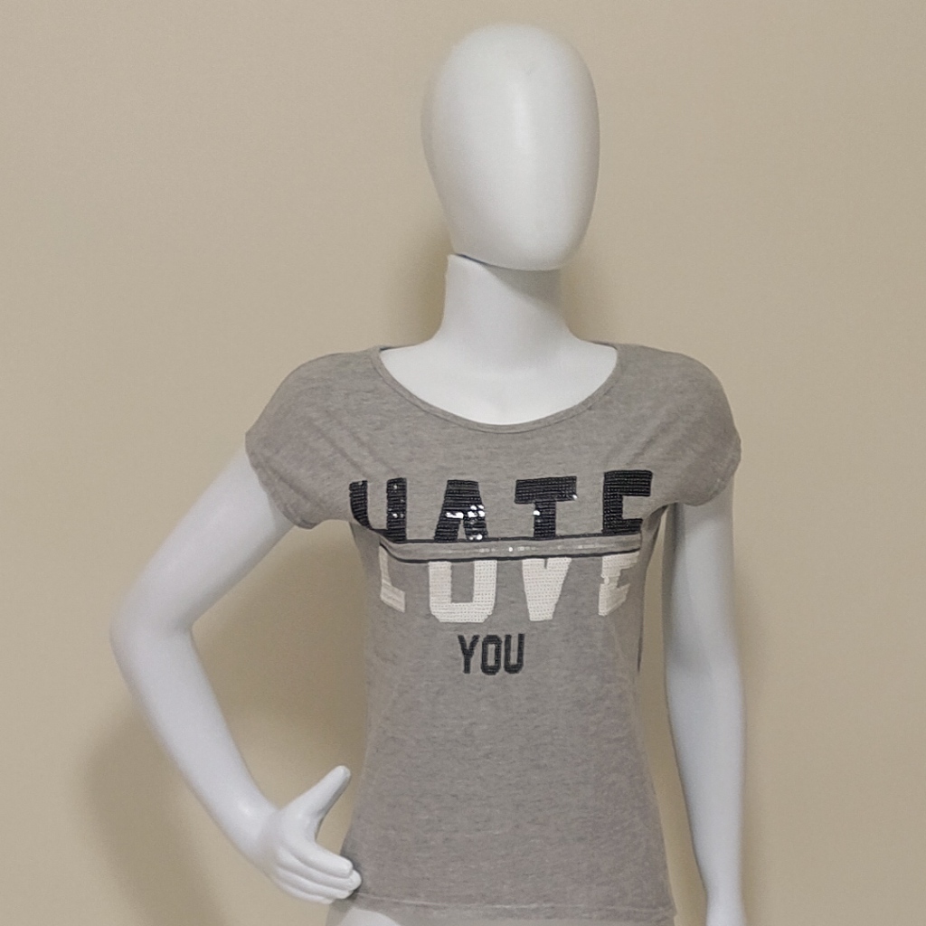 CAMISETA INFANTIL FEMININA (TAM.16) CINZA MALHA MANGA CURTA HATE LOVE YOU VERÃO CASUAL ACADEMIA BAZAR CHIC BRECHÓ LUXO