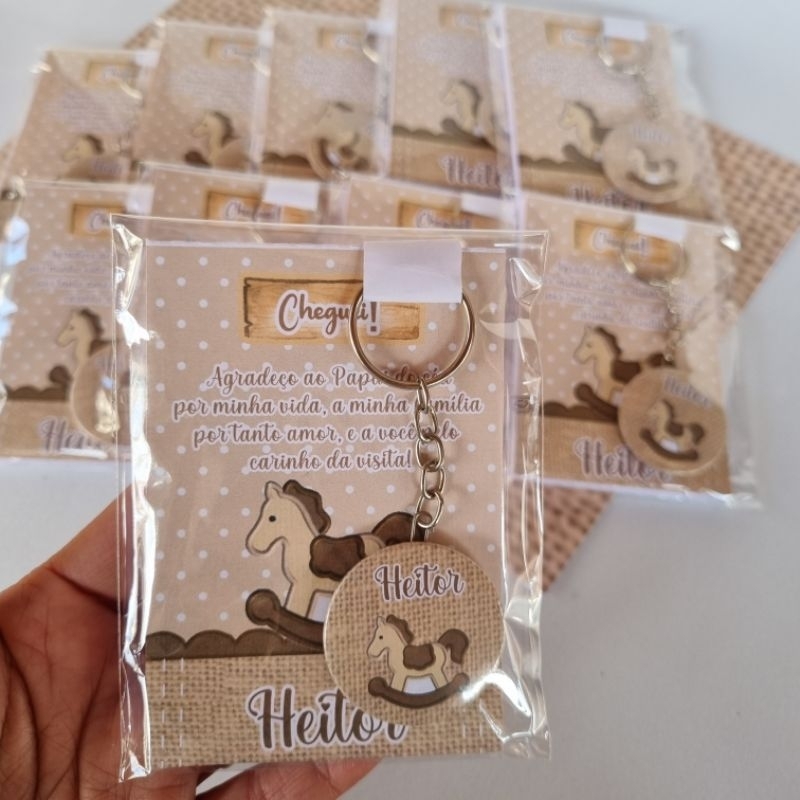 kit Lembrancinha Maternidade Cavalinho Bloquinhos + Chaveiros Personalizados com Nome do Bebê  Lembrança Nascimento
