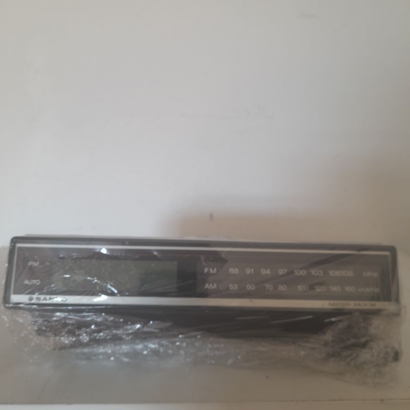 Rádio Relógio Digital Antigo Sanyo RM 5008 110v  Favor Ler Descrição.