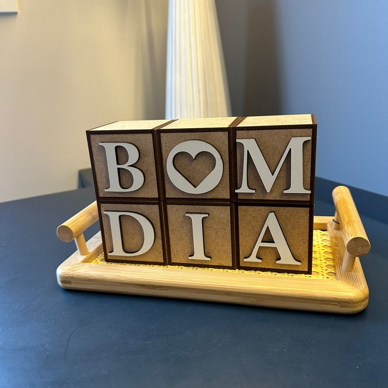 Cubo de Bom Dia em MDF