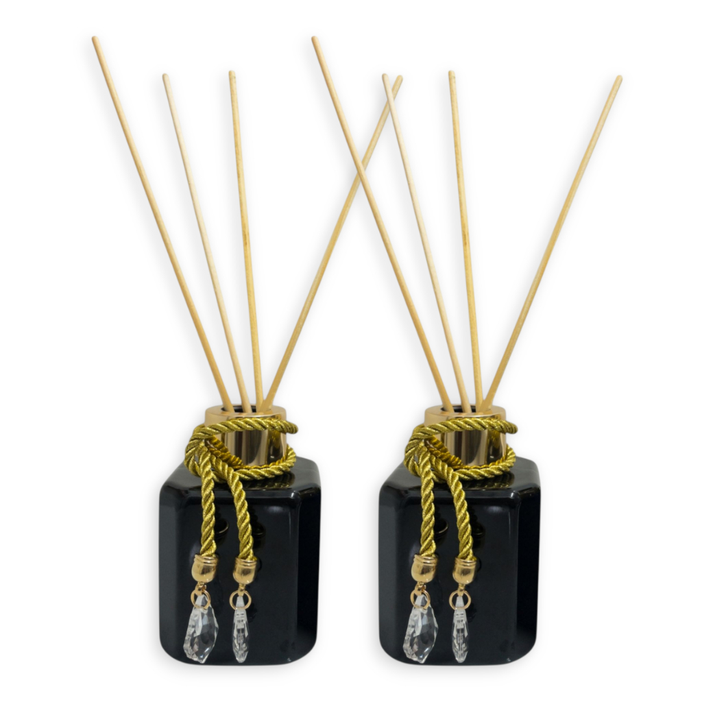 Kit 2 Frascos Pet Difusor Aromatizador Ambiente Casa Escritório Lavabo Plástico Preto 200ml Com Dourado