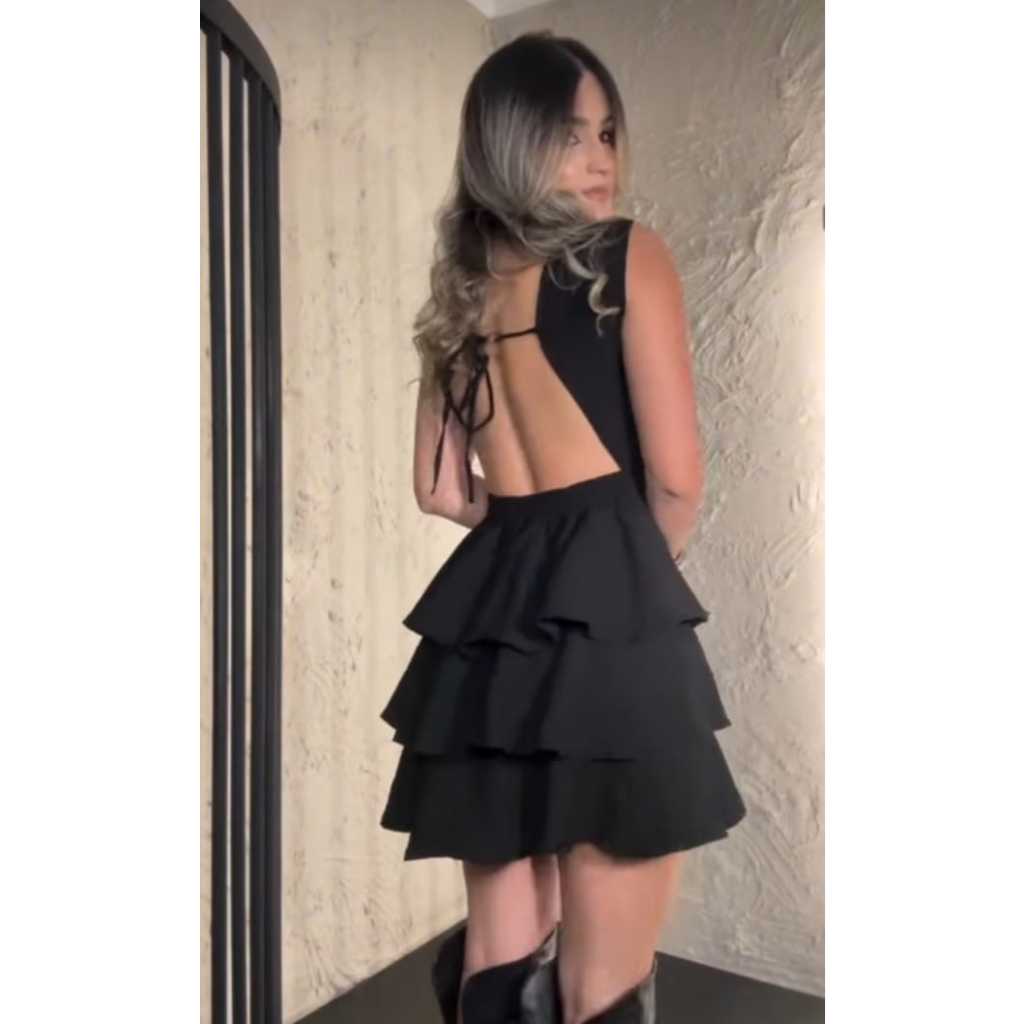Vestido Feminino com Babado em Tecido Sensorial – Leve, Romântico e Elegante em Oferta na Shopee