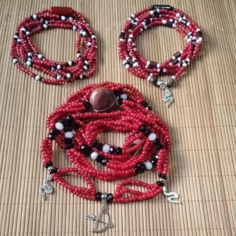 Guia de miçangas, Caboclo Cobra Coral, fio de Caboclo, guia de três fios, fio de proteção