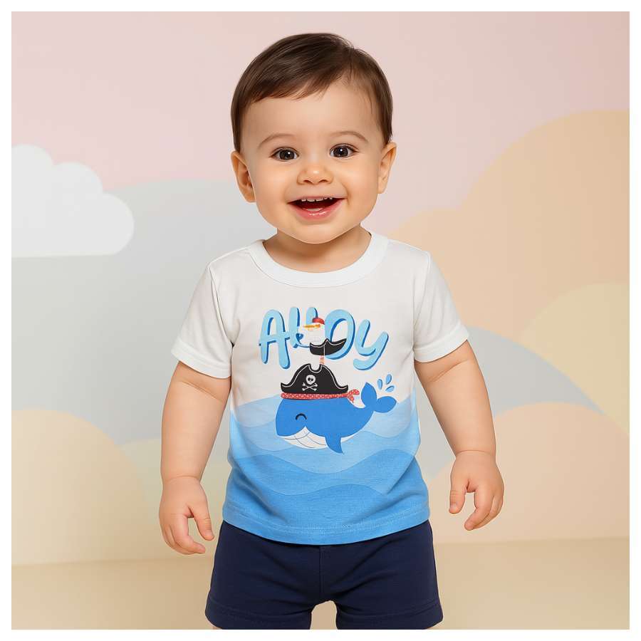 Conjunto curto infantil camiseta estampado baleia pirata e shorts em moletinho