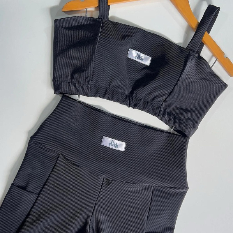 Conjunto Fitness Plus Size Preto Alta Compressão Zero Transparência Canelado Com Bolsos