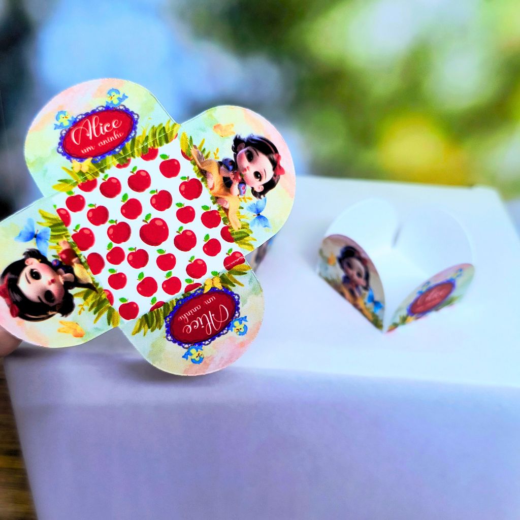 FORMINHA PERSONALIZADA PARA ANIVERSÁRIO- TEMA BRANCA DE NEVE BABY-  FORMINHA PARA BRIGADEIRO- DOCES