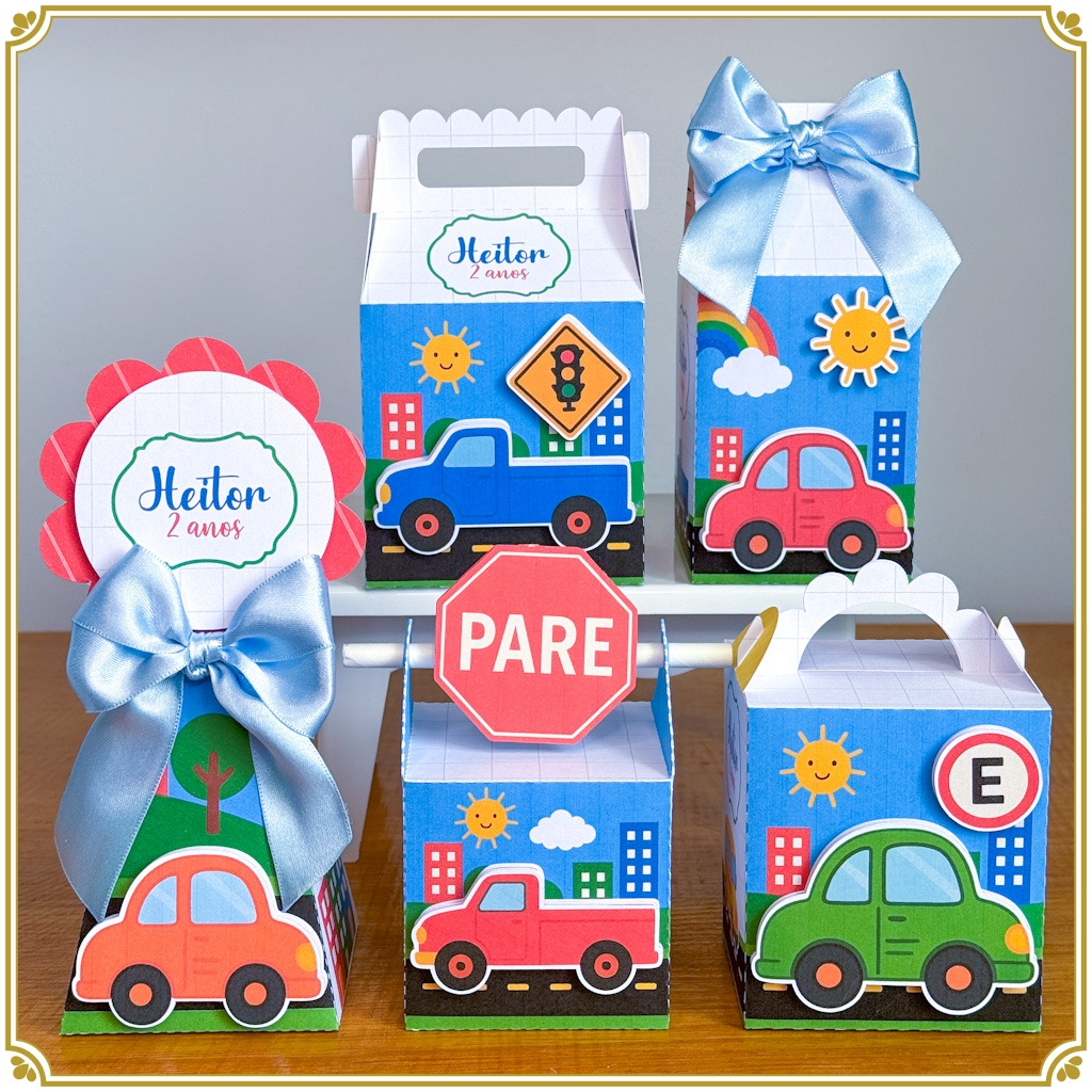 KIT FESTA PERSONALIZADA CARRINHOS / ( PEGUE E MONTE ) / CAIXINHA PERSONALIZADA /LEMBRANCINHAS E MIMOS