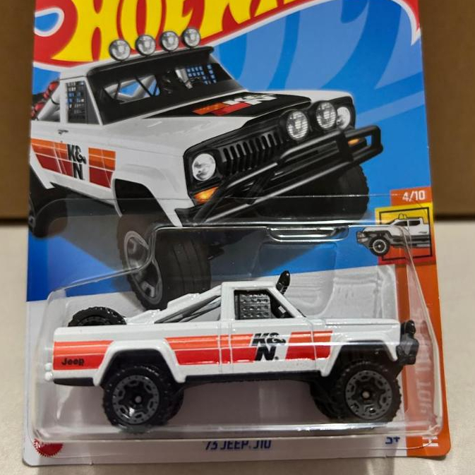 Hot Wheels '75 Jeep J10 HW Hot Trucks Series - Clássico Off-Road Colecionador