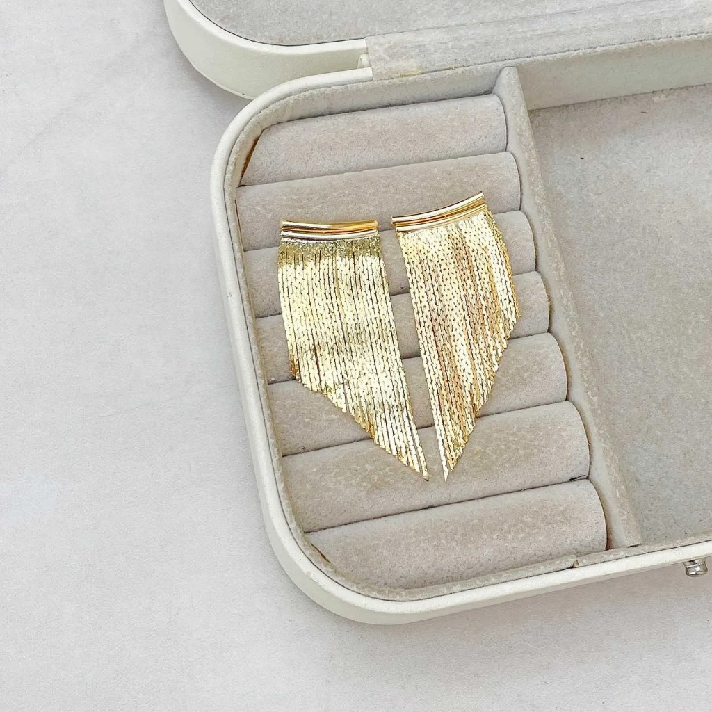 Brinco Franja Feminina Média Cascata Delicada Banhado a Ouro 18k Anti Alérgico Brincos Acesórios Feminino
