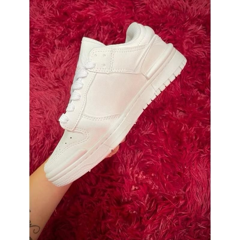 Tênis,casual branco modelo twist.