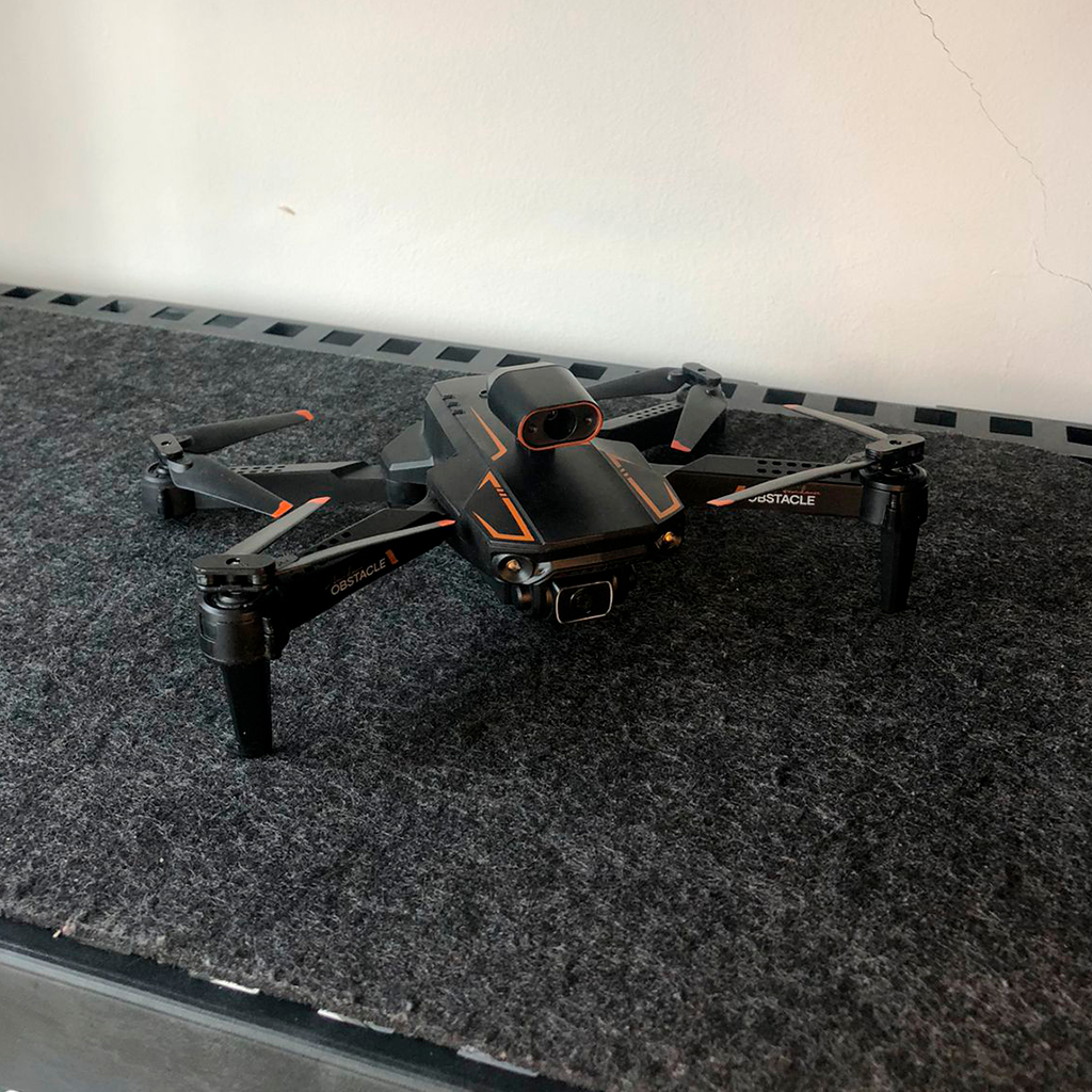 Drone Profissional P7 Pro com Câmera Dual HD 8K, Sensores Anti Obstáculos e Controle Remoto com Suporte para Celular