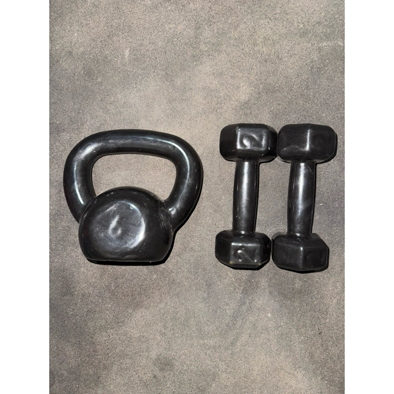 Kit de treino academia  par de halteres sextavado 2kg + ketlebell 6kg 10kg total