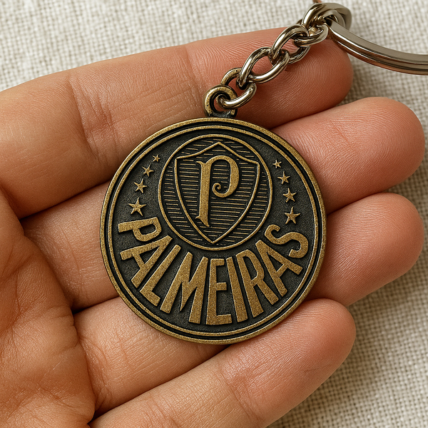 Chaveiro Escudo Verde Retrô | Metal Envelhecido com Relevo • Presente Torcedor Raiz em Oferta na Shopee