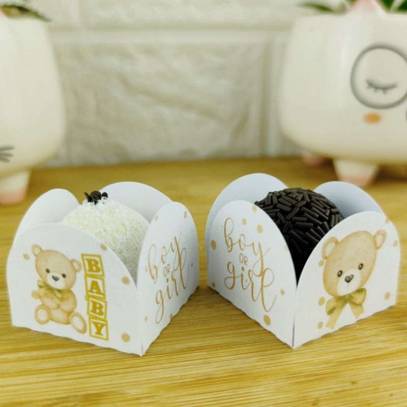 Kit Forminhas de Doce Brigadeiro Personalizadas Chá Revelação Neutro | 4 Pétalas | Festa de Aniversário | Decoração