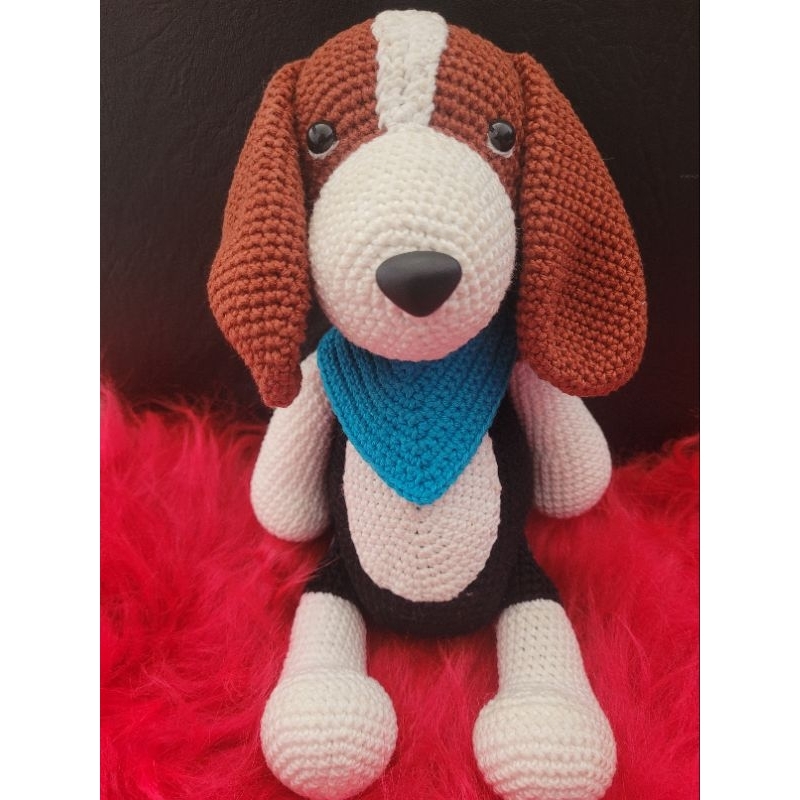 🐶 Beagle em Amigurumi