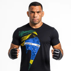 Camiseta Venum Giant Brazilian Flags MMA Preto