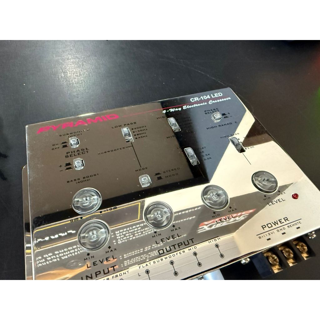 Crossover PYRAMID CR-104 Led 4 Vias Cromado IDEAL COM ZETTA EVOK