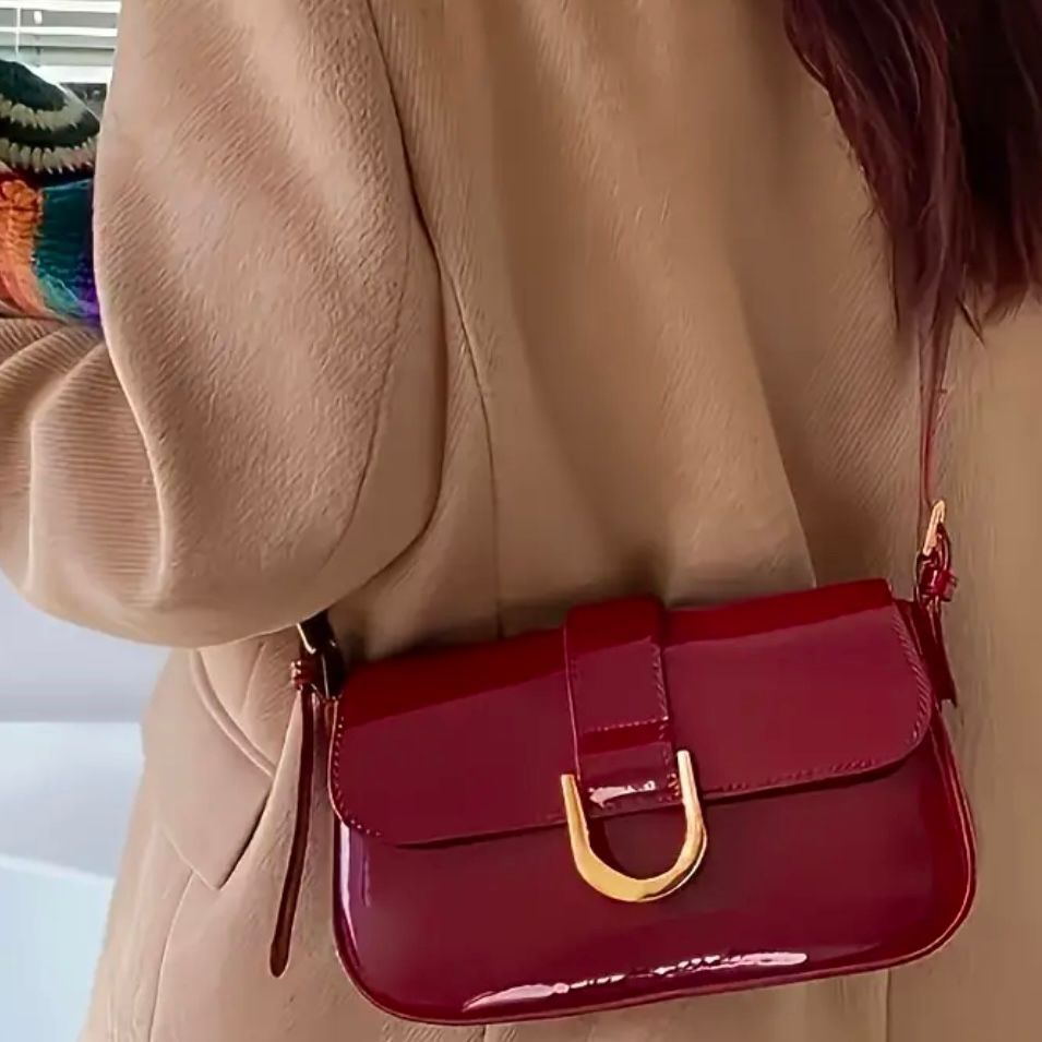 Bolsa Feminina Transversal Tendencia Moda Verniz Alça Ajustavel Elegante De Ombro Detalhe Fivela — imagem 2 de 2