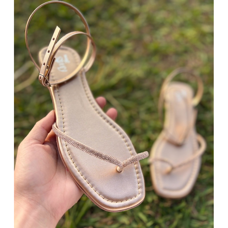 Sandália Rasteirinha Feminina rasteira de dedo feminina em Oferta na Shopee
