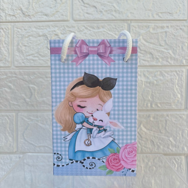 Sacolinha Surpresa Personalizada Alice no País das Maravilhas | Lembrancinha P/Festa PEGUE E MONTE
