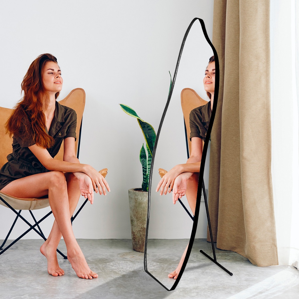 Espelho de Chão Flame Grande 150x50cm com Formato Orgânico e Acabamento Sofisticado em Couro em Oferta na Shopee