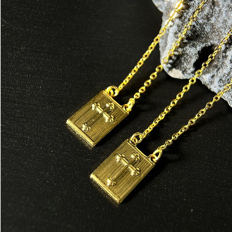 Escapulário Correntinha Cruz Masculina Banhado A Prata 925 e Ouro 18k