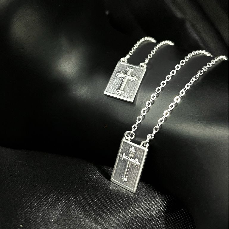 Escapulário Correntinha Cruz Masculina Banhado A Ouro 18k e Prata 925