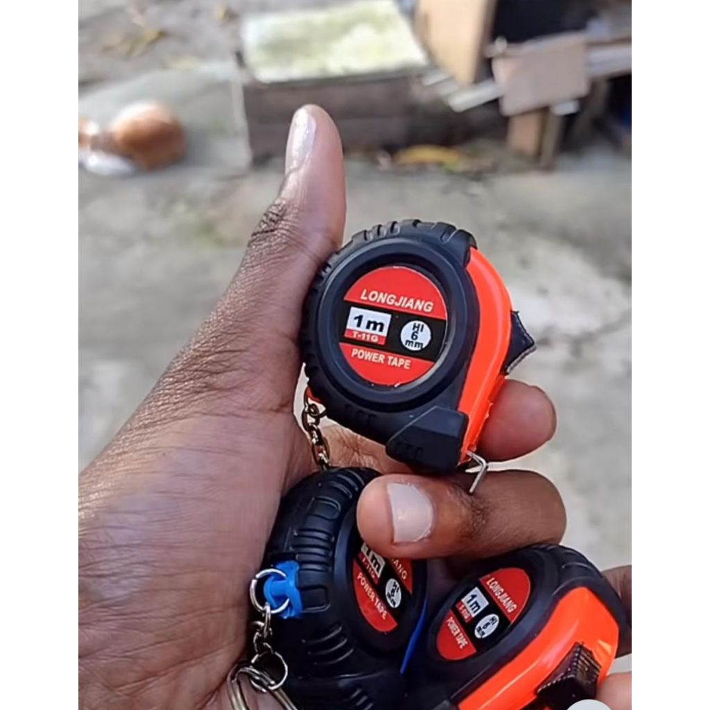 Mini Trena De Bolso Chaveiro Presente Brinde Pedreiro Obra 1 Metro Costura