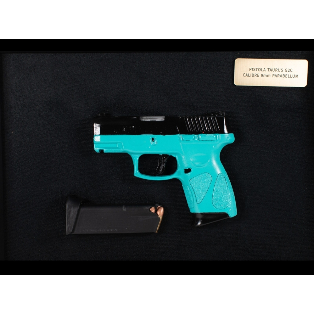 Quadro Decorativo replica G2C cal 9mm Alto relevo em resina