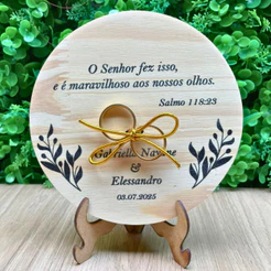 Porta Alianças Rústico de Madeira com Frase Religiosa – Personalizado 15cm